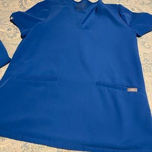 FIGS SCRUB SET Royal Blue FIGS Scrub top and Drawstring Cargo Pant Ladies